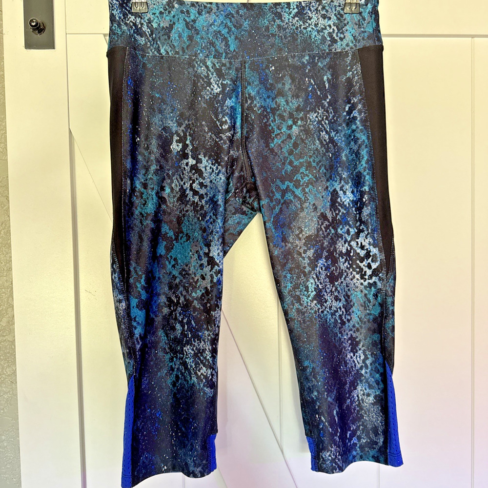 Marika Womens Multicolor Yoga Pants Size Large Stretch Colorful Cropped Capri